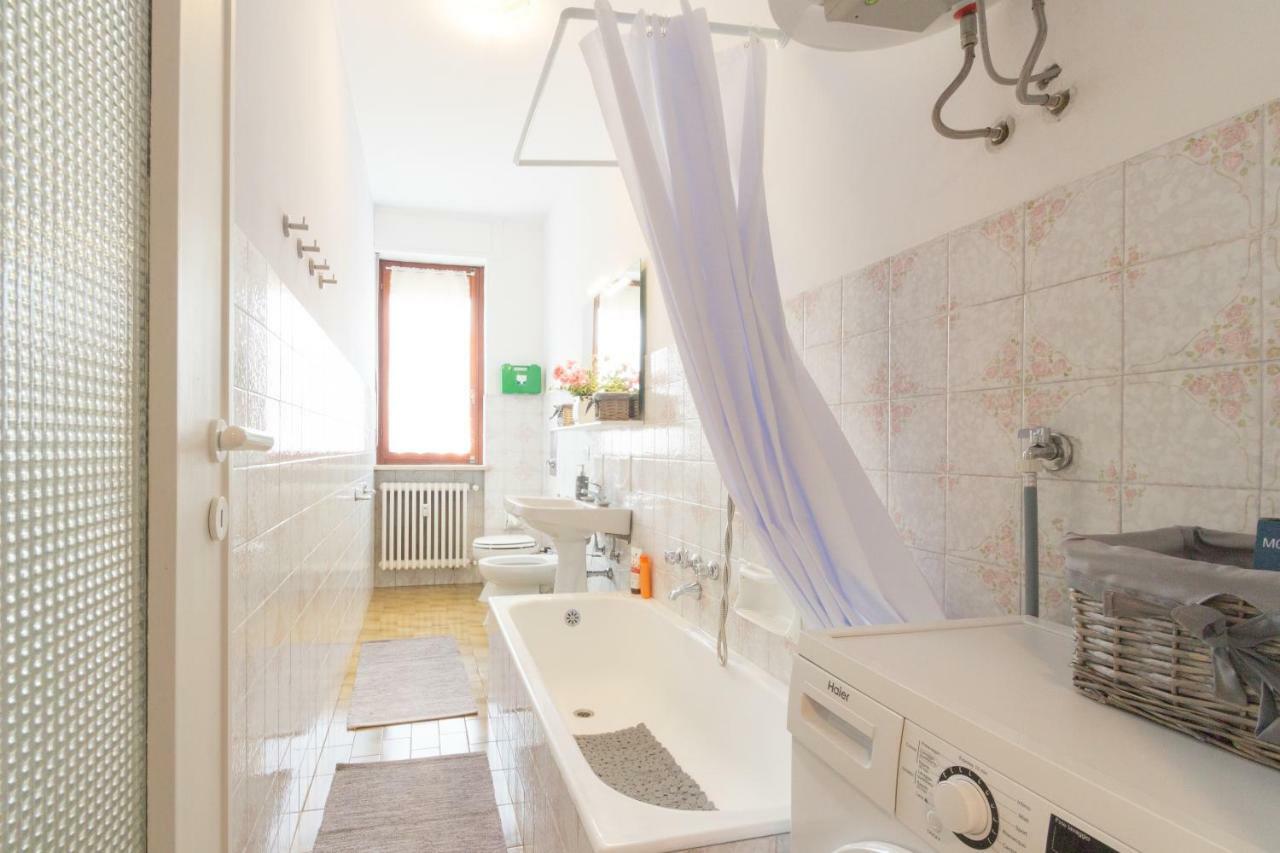 Bilocale Centro Biella Appartement Buitenkant foto